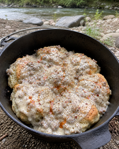Biscuits & Gravy (Dutch Oven)